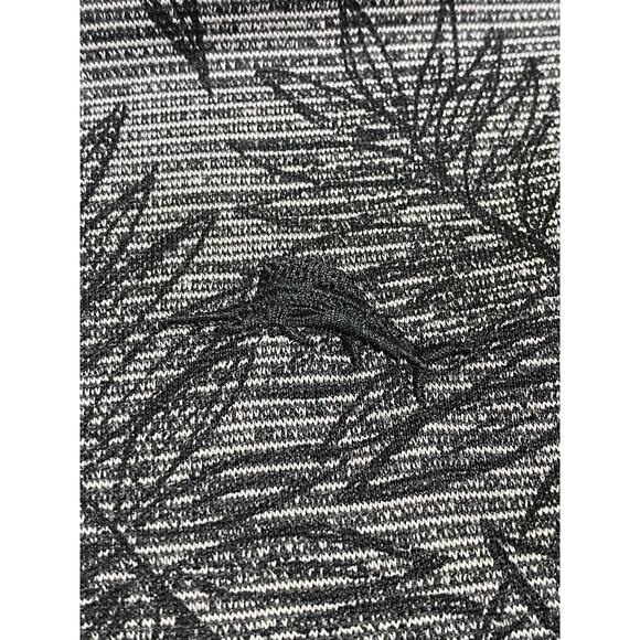 Tommy Bahama Shirt Size M Leaf Print Short Sleeve Button-Up Dark Base - Picture 6 of 8